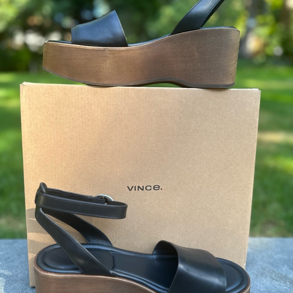 Vince Black and Brown Platform Sandals 🤎🖤